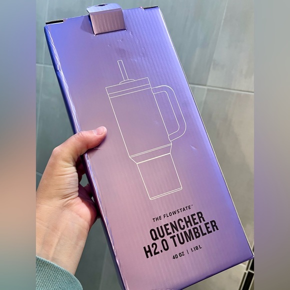 Stanley x Olivia Rodrigo 40 oz Tumbler Cup - Picture 2 of 6